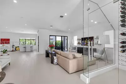 8019 NW 46th Ter, Doral, FL 33166 - Photo 5