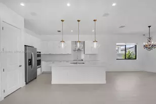 8019 NW 46th Terrace, Doral, FL 33166 - Photo 3