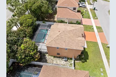 9460 Atlantic St, Miramar, FL 33025 - Photo 27