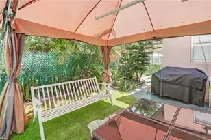 3675 NW 5th St, Miami, FL 33125 - Photo 3