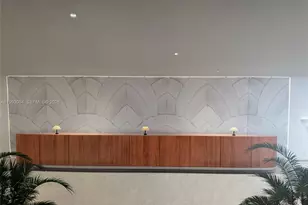 5555 Collins Ave, Miami Beach, FL 33140 - Photo 37