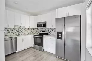 4326 NW 4th St, Miami, FL 33126 - Photo 13