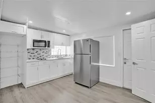4326 NW 4th St, Miami, FL 33126 - Photo 23