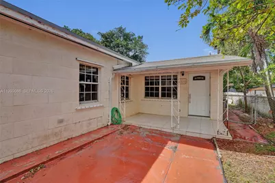 4326 NW 4th St, Miami, FL 33126 - Photo 49