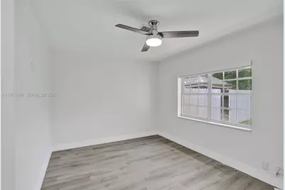 4326 NW 4th St, Miami, FL 33126 - Photo 29