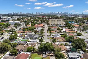 4326 NW 4th St, Miami, FL 33126 - Photo 17