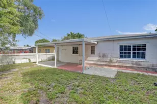 4326 NW 4th St, Miami, FL 33126 - Photo 9
