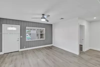 4326 NW 4th St, Miami, FL 33126 - Photo 7