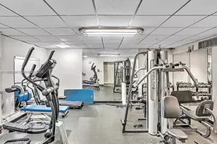 2450 NE 135th St, North Miami, FL 33181 - Photo 17