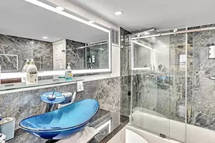 2450 NE 135th St, North Miami, FL 33181 - Photo 5