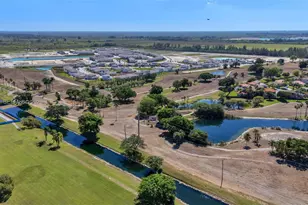 2425 SE 28th Dr, Homestead, FL 33035 - Photo 73