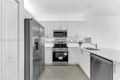 2425 SE 28th Dr #2425, Homestead, FL 33035 - Photo 21