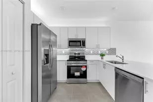 2425 SE 28th Dr, Homestead, FL 33035 - Photo 21