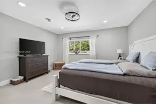 426 SE 3rd St, Dania Beach, FL 33004 - Photo 15