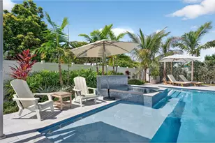 426 SE 3rd St, Dania Beach, FL 33004 - Photo 1