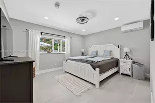 426 SE 3rd St, Dania Beach, FL 33004 - Photo 15