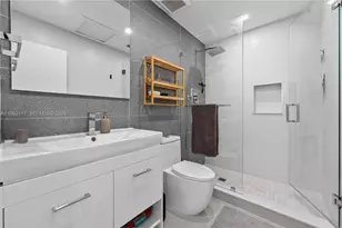 426 SE 3rd St, Dania Beach, FL 33004 - Photo 21