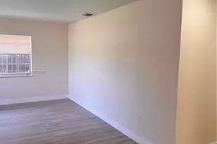 2194 SW 57th Ct, Miami, FL 33155 - Photo 9