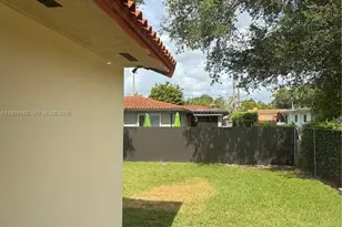 2194 SW 57th Ct, Miami, FL 33155 - Photo 5