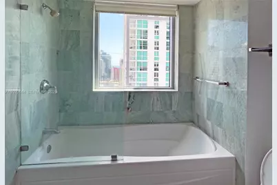 1060 Brickell Ave #4207, Miami, FL 33131 - Photo 13