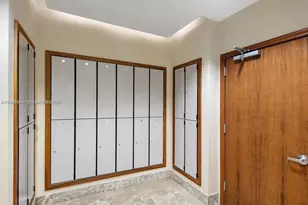 1060 Brickell Ave, Miami, FL 33131 - Photo 35