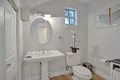 822 SW 10th St, Fort Lauderdale, FL 33315 - Photo 13