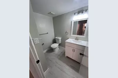 6395 W 27th Ct #102, Hialeah, FL 33016 - Photo 9