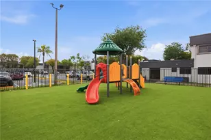 10431 N Kendall Dr, Miami, FL 33176 - Photo 11