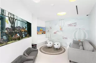 300 South Pointe Dr, Miami Beach, FL 33139 - Photo 31