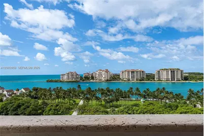 300 S Pointe Drive #801, Miami Beach, FL 33139 - Photo 15