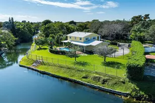 11401 SW 72nd Pl, Pinecrest, FL 33156 - Photo 57