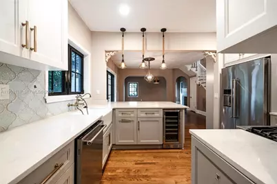 447 Giralda Ave, Coral Gables, FL 33134 - Photo 11