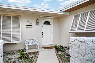 10753 SW 118th St, Miami, FL 33176 - Photo 3