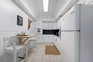[Address not provided], Hollywood, FL 33019 - Photo 23