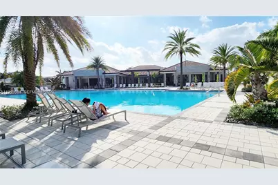 4583 NW 83rd Pl, Doral, FL 33166 - Photo 11