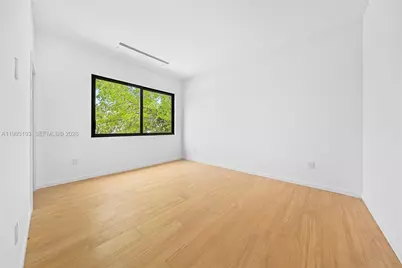 2360 SW 32nd Ave #Right, Miami, FL 33145 - Photo 25
