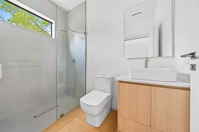 2360 SW 32nd Ave #Right, Miami, FL 33145 - Photo 7