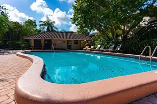 5252 NE 6th Ave, Oakland Park, FL 33334 - Photo 7