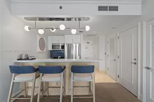 4401 Collins Ave, Miami Beach, FL 33140 - Photo 17