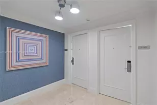 4401 Collins Ave, Miami Beach, FL 33140 - Photo 37