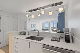 4401 Collins Ave, Miami Beach, FL 33140 - Photo 13