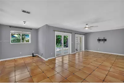 6767 SW 154th St, Palmetto Bay, FL 33157 - Photo 9