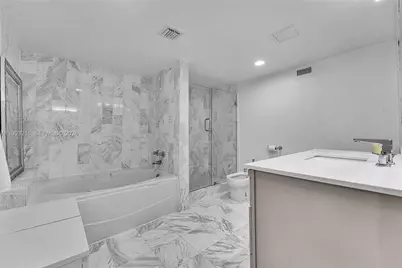 825 Brickell Bay Dr #2048, Miami, FL 33131 - Photo 9