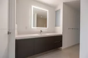851 NE 1st Ave, Miami, FL 33132 - Photo 19
