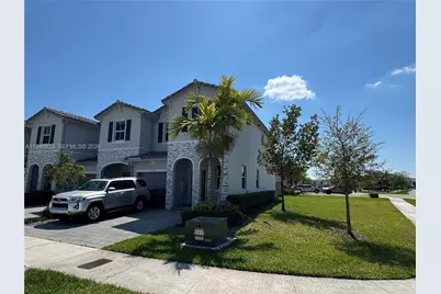 1110 SE 27th Ter #1110, Homestead, FL 33035 - Photo 1