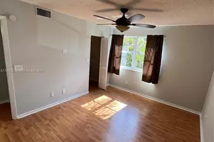 11232 SW 12th St, Pembroke Pines, FL 33025 - Photo 17