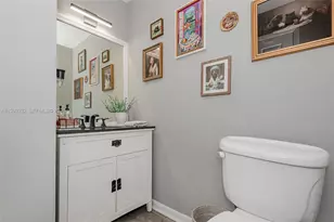 1054 SE 6th Ct, Dania Beach, FL 33004 - Photo 11