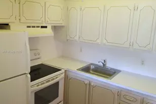 134 Windsor G, West Palm Beach, FL 33417 - Photo 7