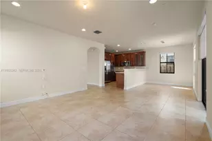 10021 NW 87th Terrace, Doral, FL 33178 - Photo 11