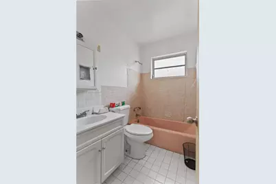 53 NW 169th St, North Miami Beach, FL 33169 - Photo 9